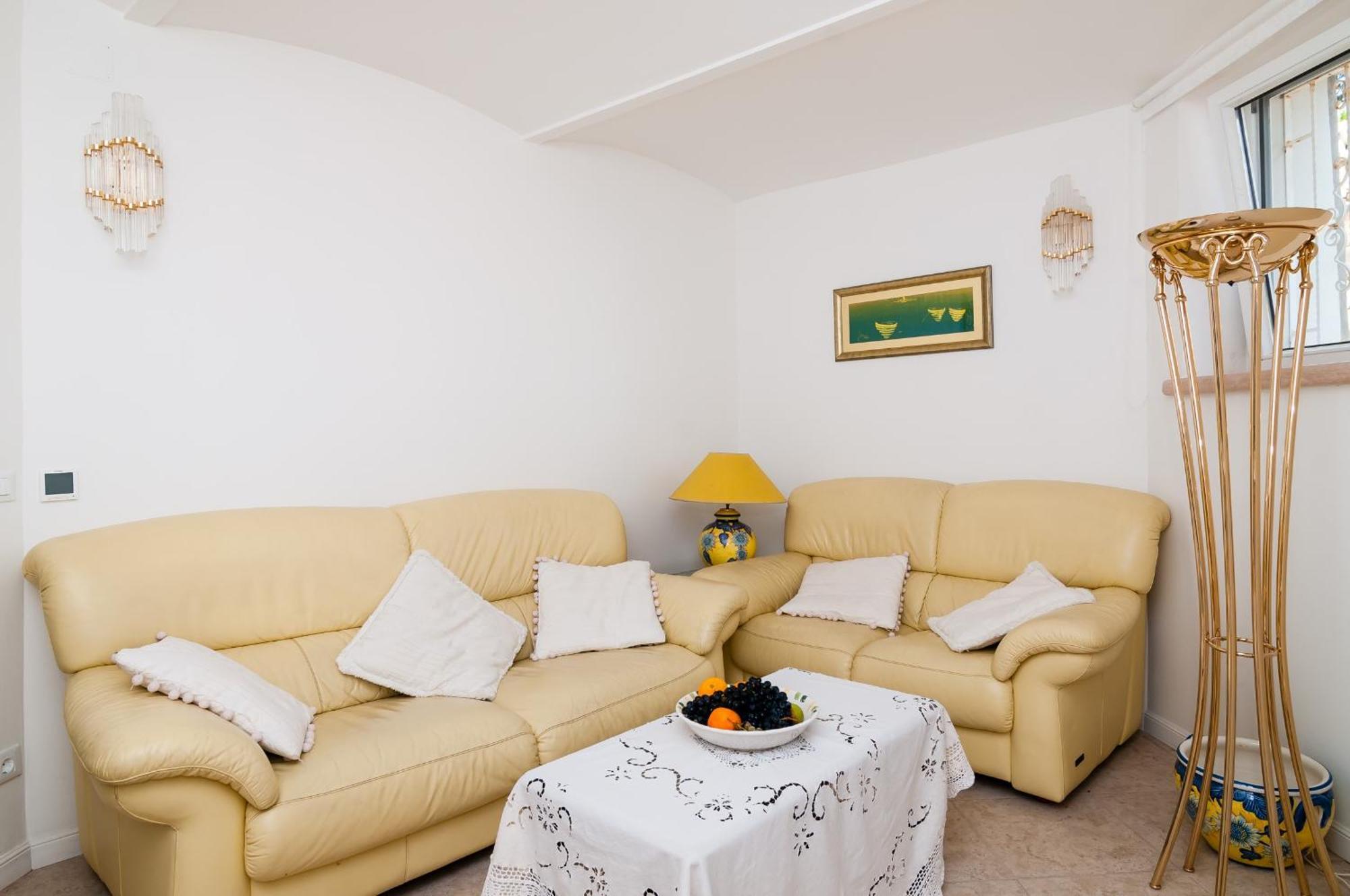 דוברובניק Apartments Carmen & Tosca מראה חיצוני תמונה