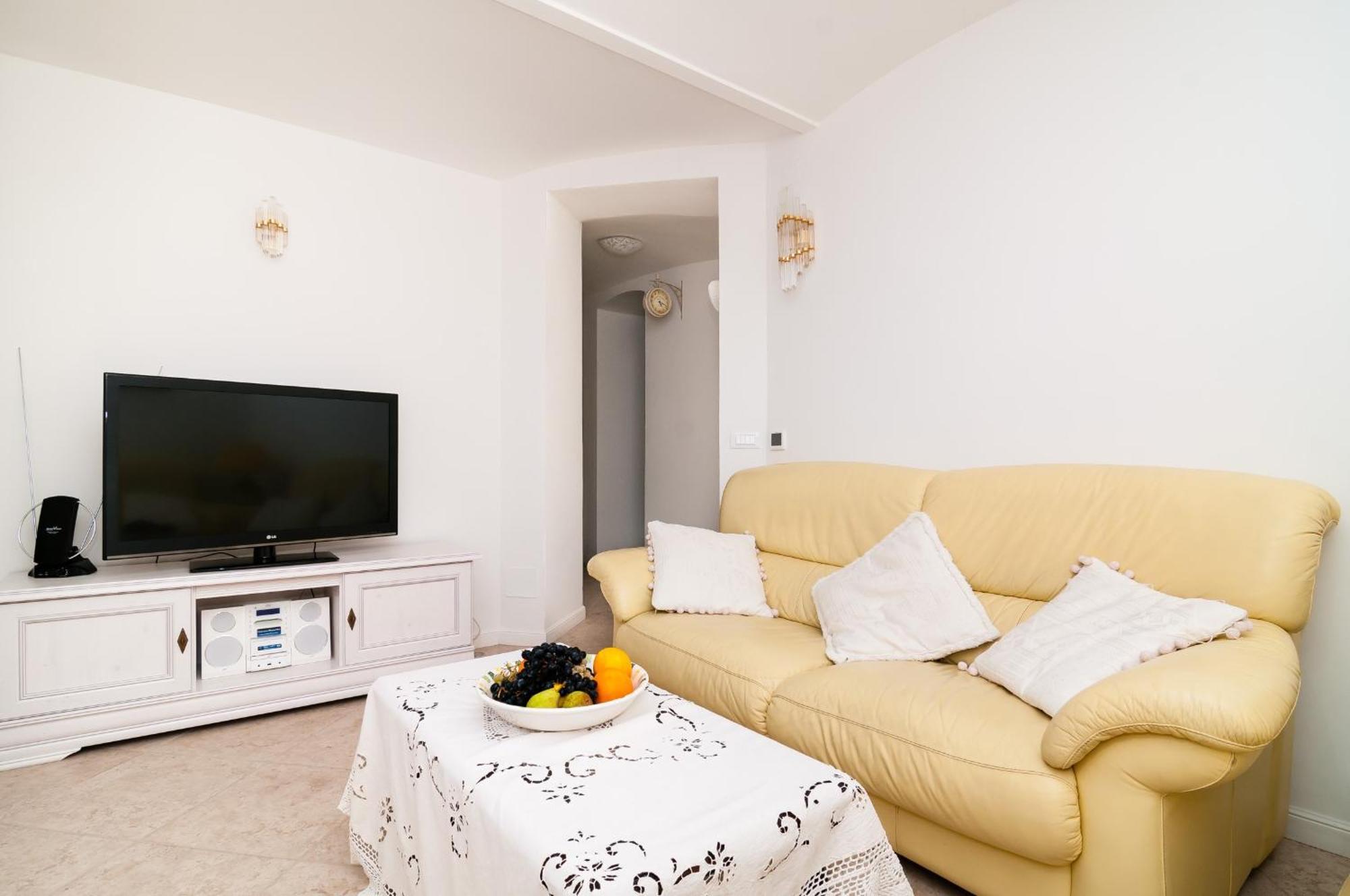 דוברובניק Apartments Carmen & Tosca מראה חיצוני תמונה